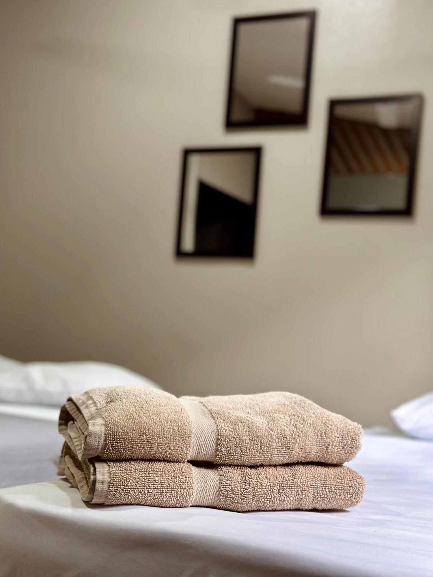 Hotel Boutique The Green Jungle House Puerto Viejo de Talamanca ภายนอก รูปภาพ