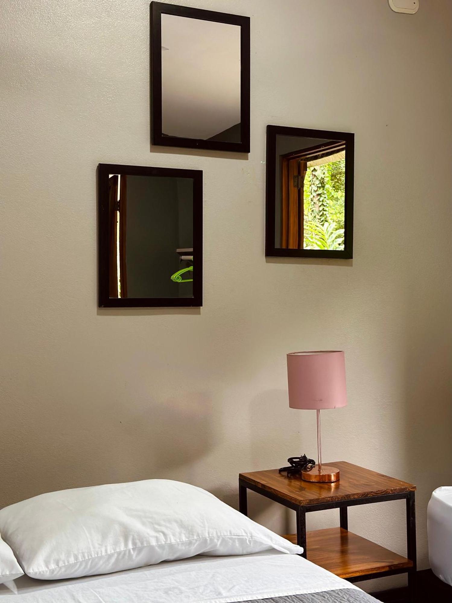 Hotel Boutique The Green Jungle House Puerto Viejo de Talamanca ภายนอก รูปภาพ